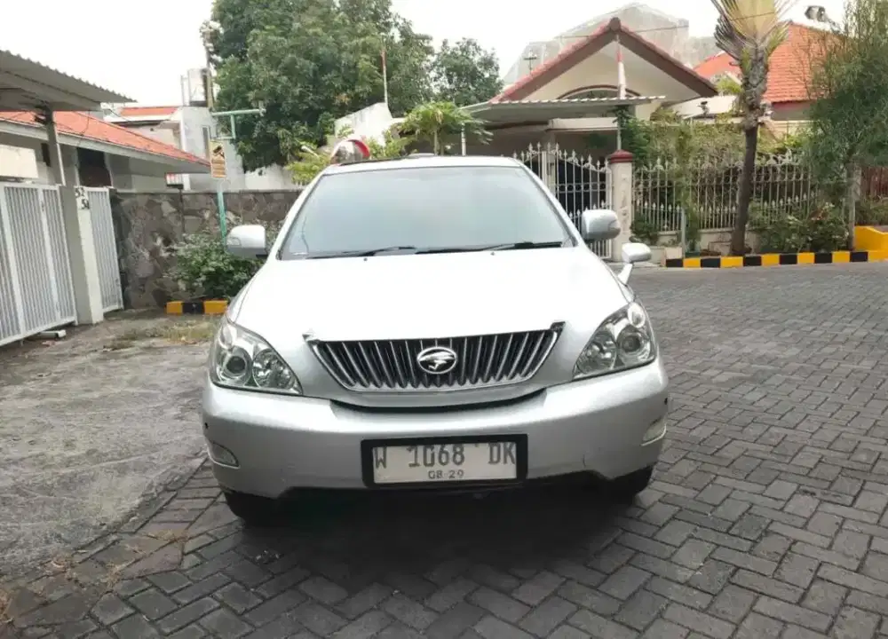 Toyota Harrier 240 G L prem AT 2010
