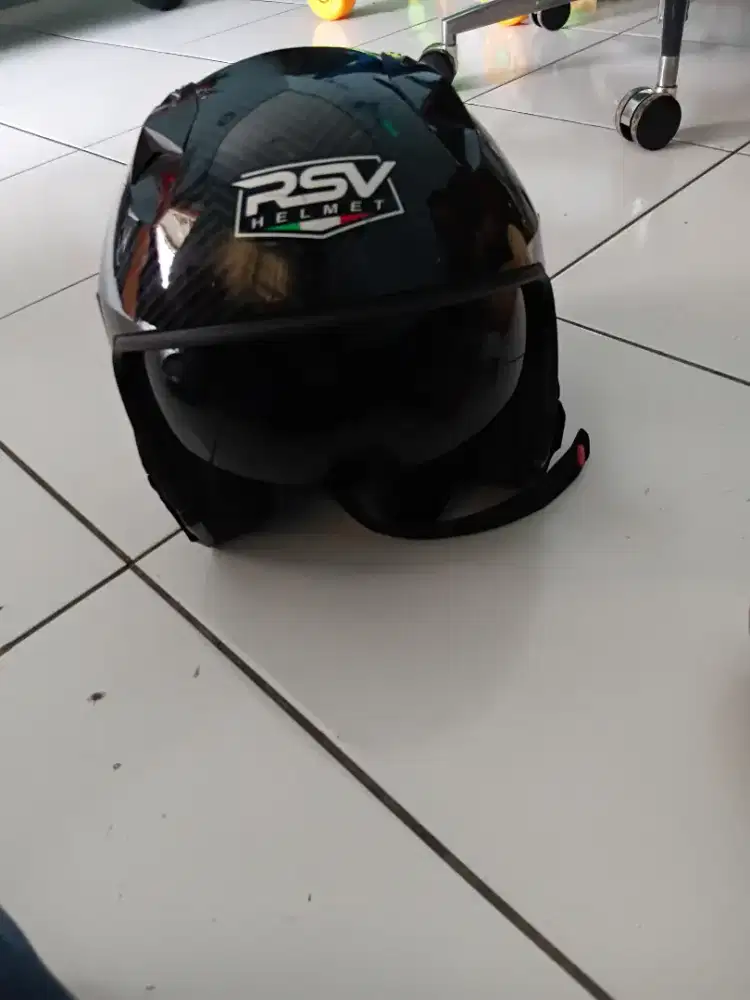 Helm RSV SV300 KARBON