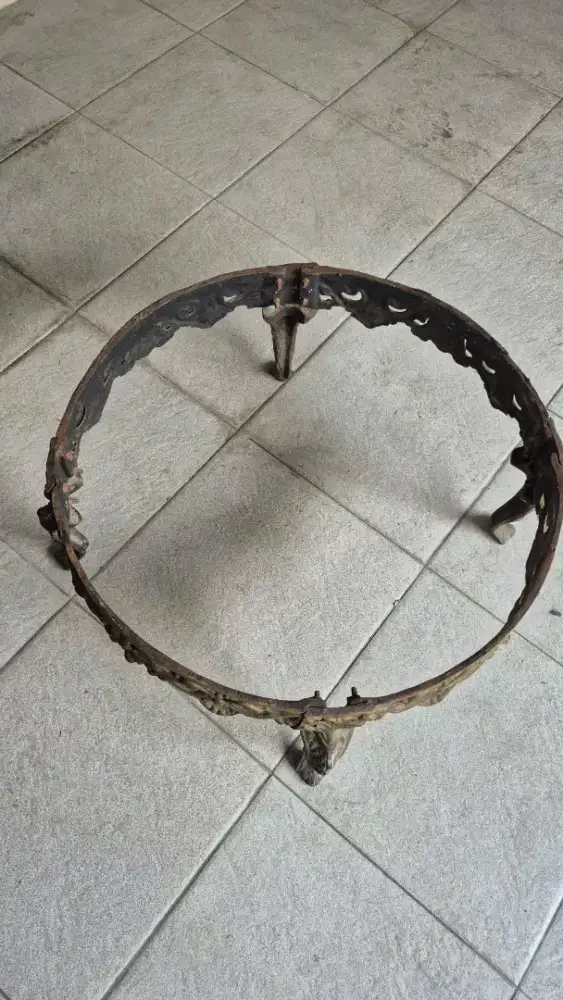 Jual Kaki meja besi jadul lesehan