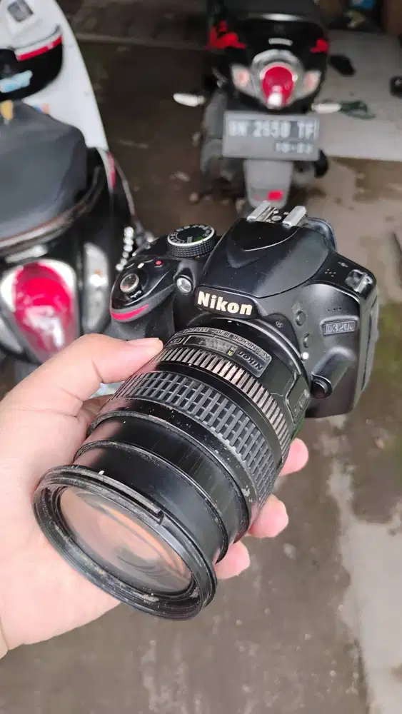 Nikon D3200 lensa 18 70