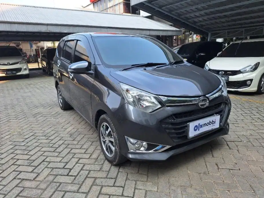 DP MURAH Daihatsu Sigra 1.2 R Bensin-AT 2018 Abu-Abu CNRYB