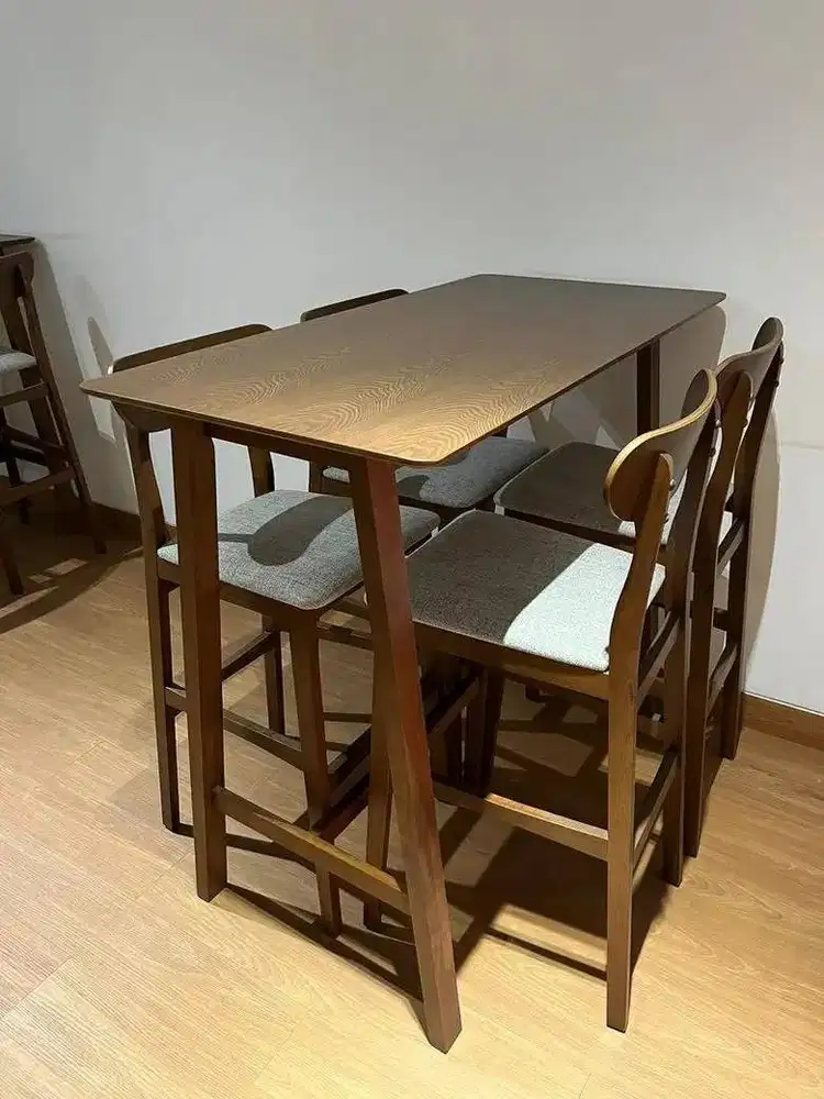 Set Meja & Kursi Tinggi Informa Warna Walnut - Desain Modern & Elegan