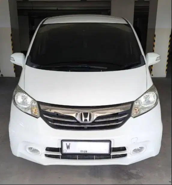Honda Freed 2013 E PSD 1.5 AT Matic Sliding Bagus
