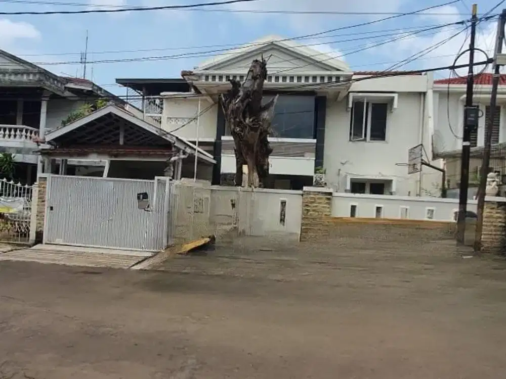 Dijual Rumah Standard Tua Janur Kuning Residence Uku 12x20 Strategis Jl Sangat lebar Hdp Utara