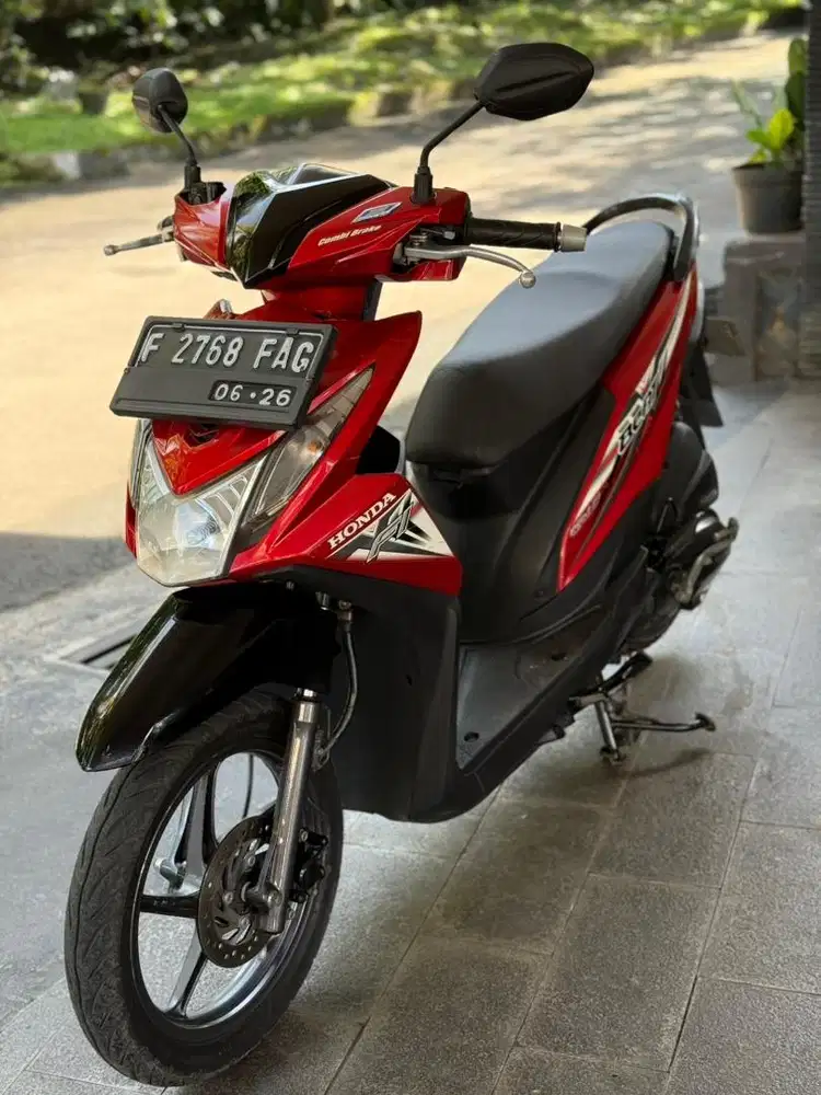 Honda Beat Fi Thn 2016 Merah Mulus