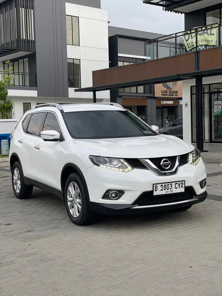 SUV Keren dan Murah ni Gan Nissan X-Trail 2018 Bensin Putih Metalik