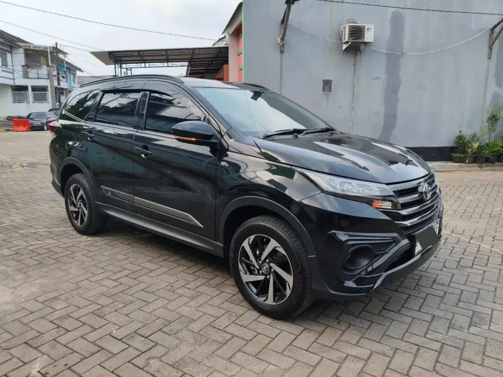 Toyota Rush GR matik 2021 KM23rb Istimewa