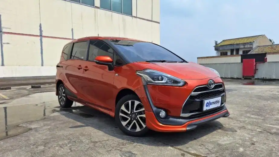TERMURAH Toyota Sienta 1.5 Q Bensin-AT 2017 PEW B