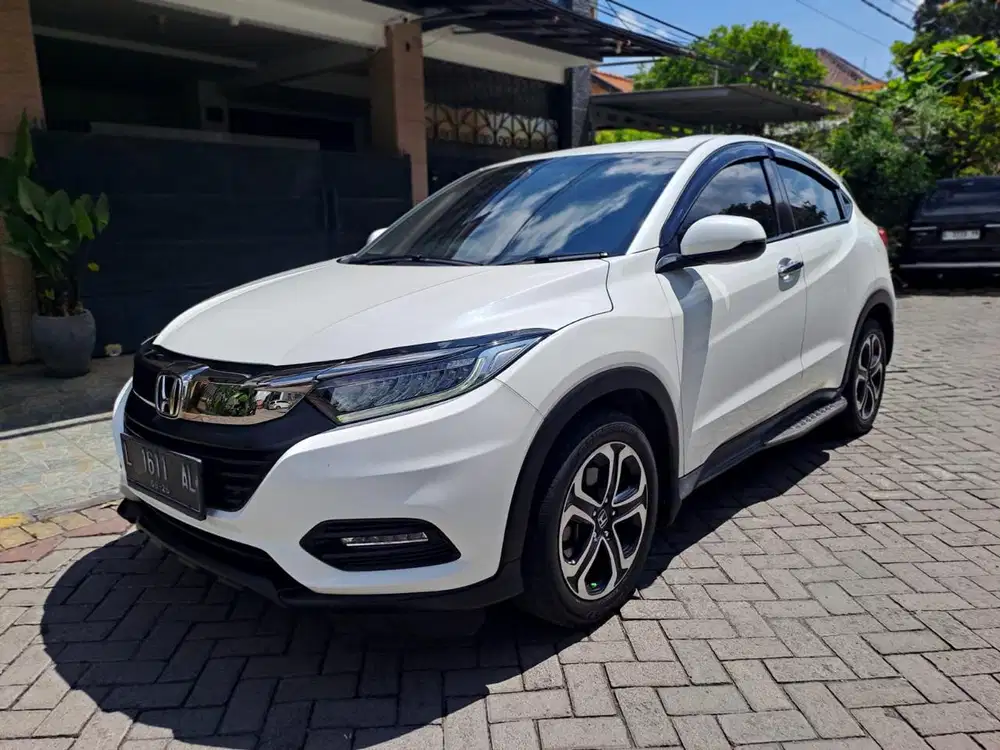 Honda HRV E SE cvt 2021 Bensin