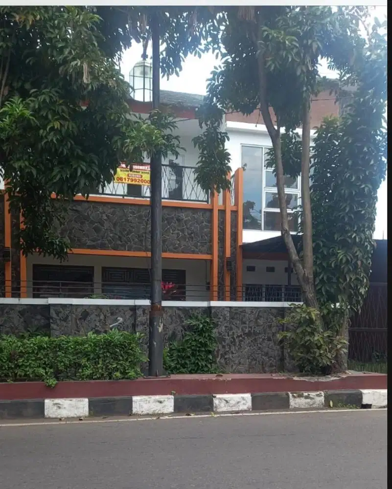 Rumah bagus jual cepat