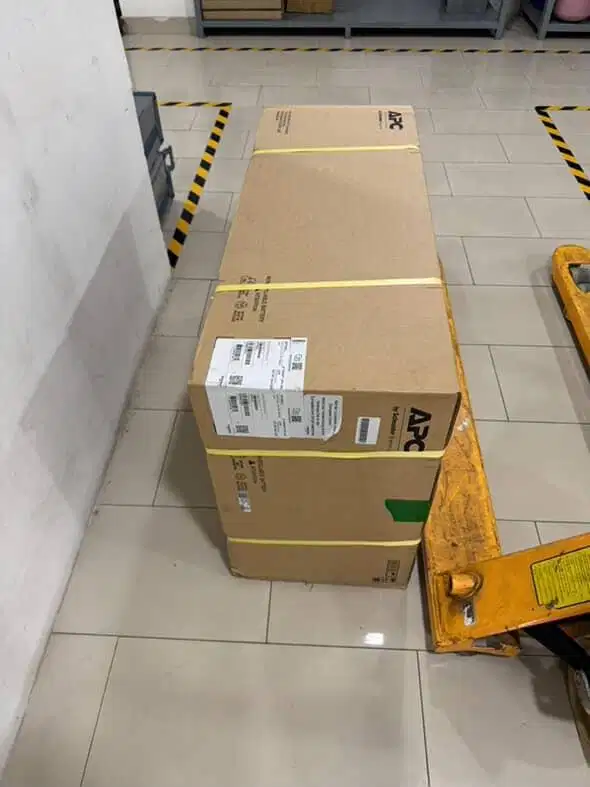 UPS APC SRT6KXLI 6 KVA