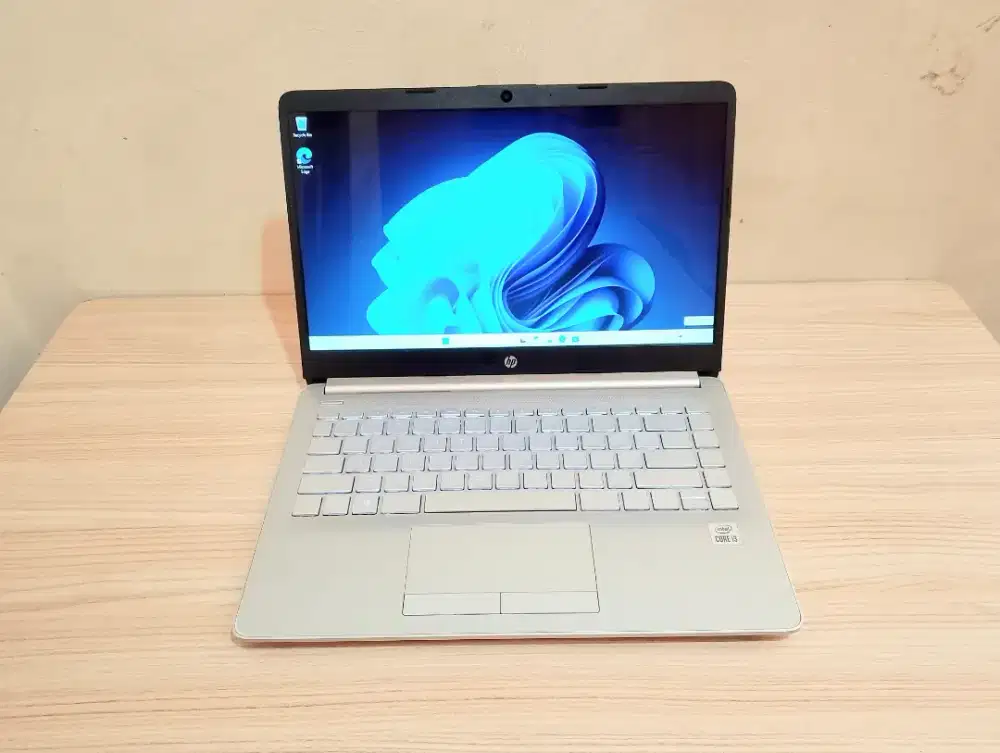 Hp 14s cf2xxx core i3-10110U ram 8/256GB Intel UHD graphic