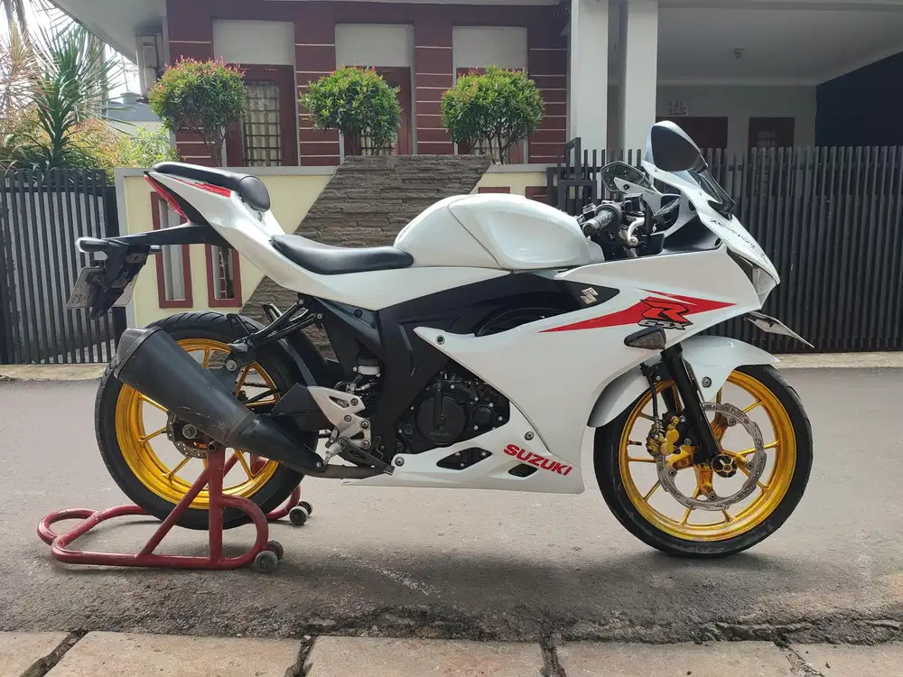 JUAL GSX R 150 TAHUN 2017