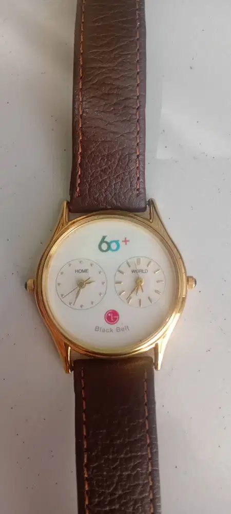 LG Anniversary 60+, Dual Time, Mulus, Mesti Ganti Baterai, Depok Timur