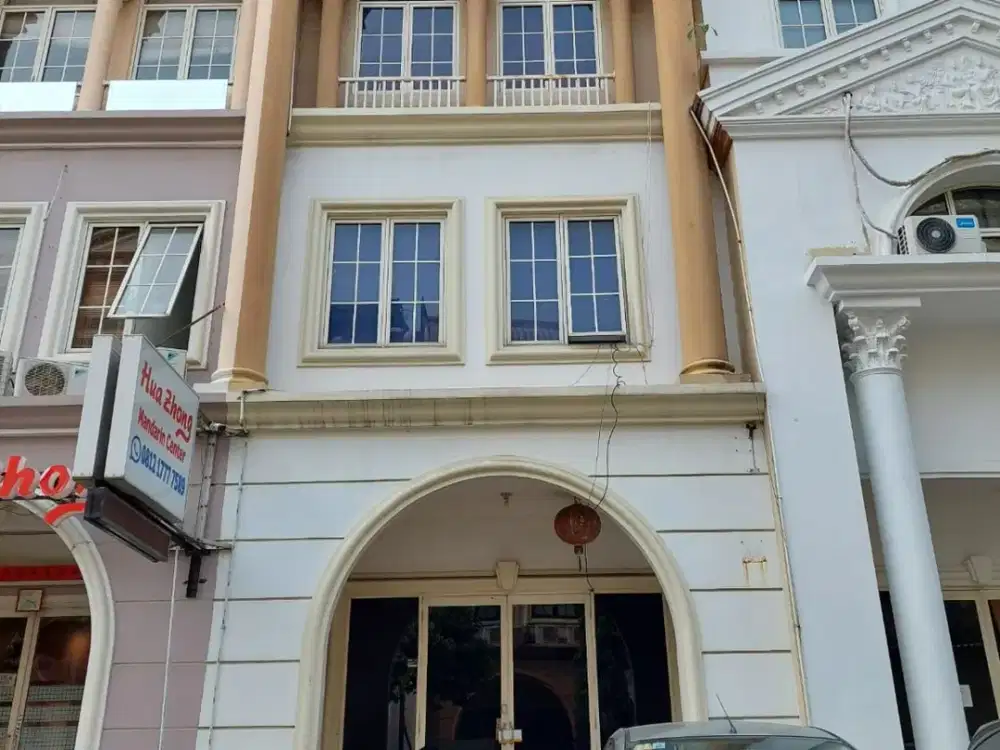 Rukan Cordoba PIK 1 Hadap Selatan 3,5 Lantai Listrik 16500VA