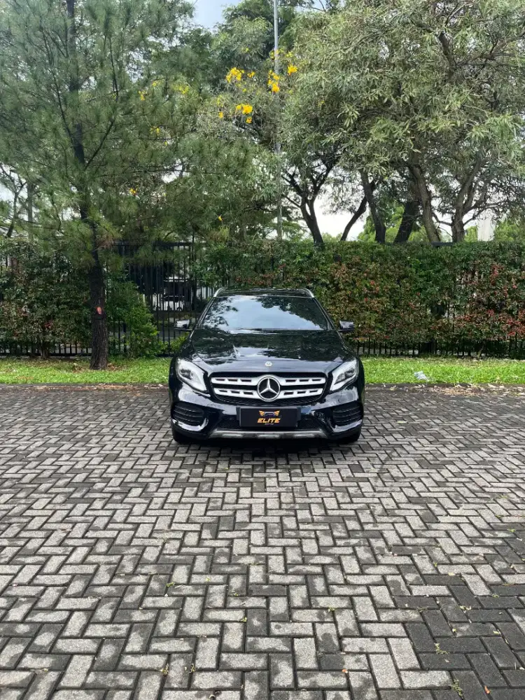 Mercedes Benz GLA 200 AMG 2020