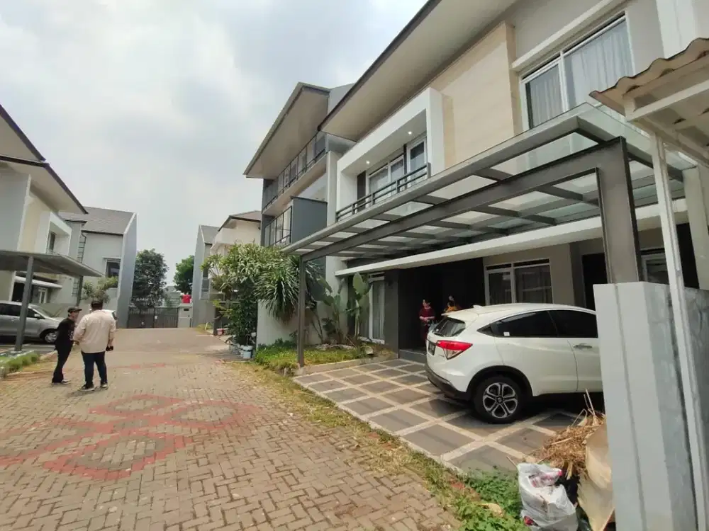 Dijual Rumah Siap Huni Nyaman Terawat Full Furnished Lokasi Sangat Strategis di Sayap Setraduta Bandung