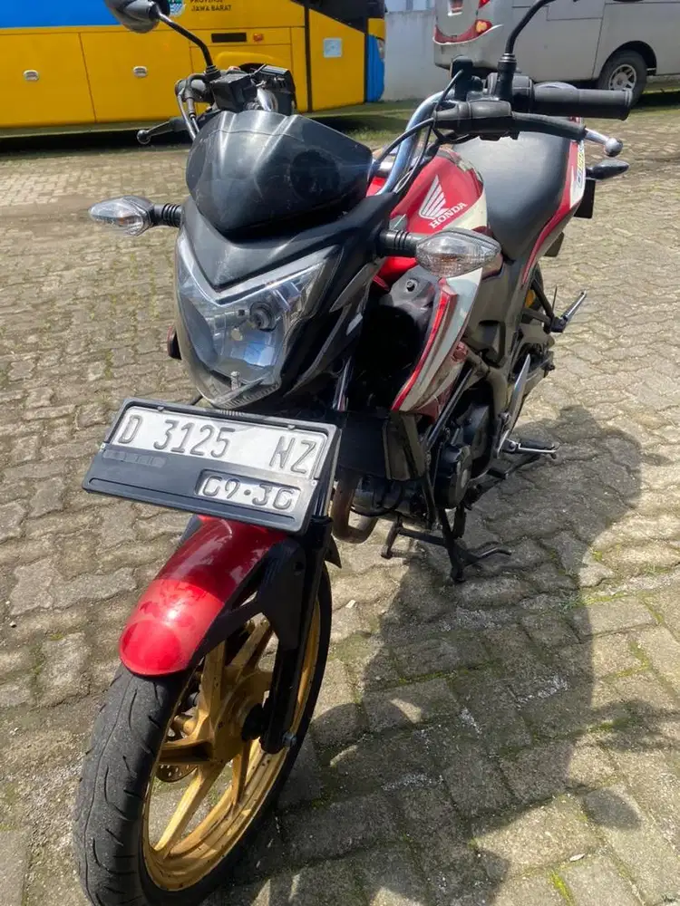 Honda CB 150 R Old Tahun 2014 Merah