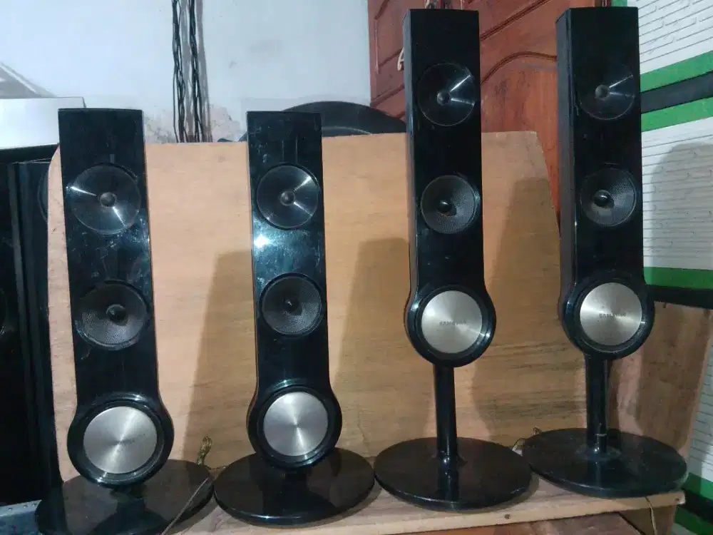Samsung Tower speaker with big Radiator, full ori, box utuh, mulus