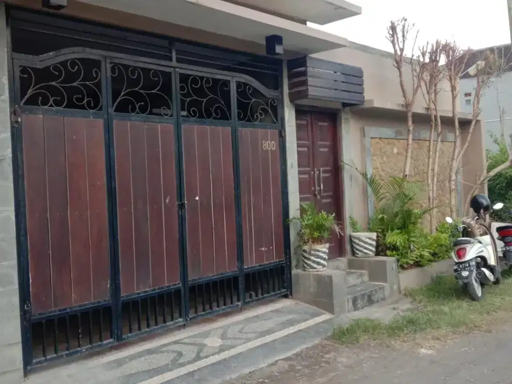 DIJUAL RUMAH SEMI VILLA LOKASI JIMBARAN BAWAH DEKAT MCD/KFC/PIZZA HUT LINGKUNGAN NYAMAN DAN TENANG