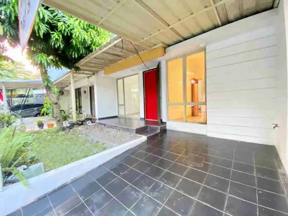 Rumah Murah nyaman di lingkungan aman siap huni di Graha Raya 0102