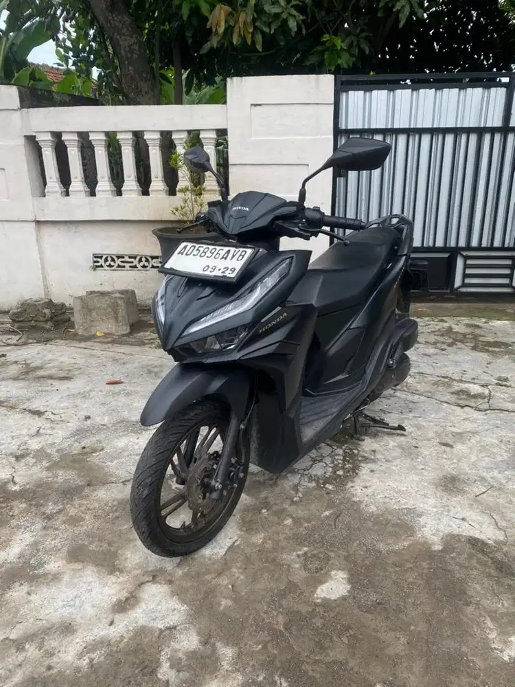 Honda Vario 2024 125 CBS ISS ISTIMEWA