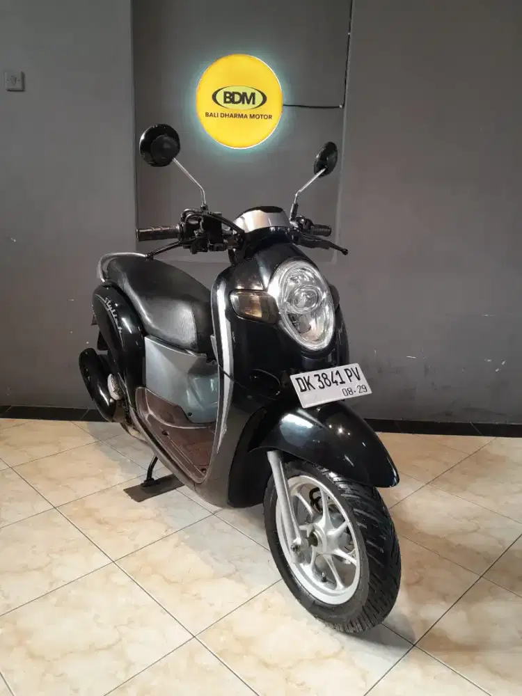 Dp 500 RB Scoopy fi 2018 cash. /Kredit Bali dharma motor