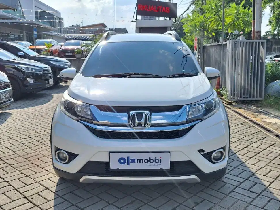 DP MURAH Honda BR-V 1.5 E Bensin-AT 2018 Putih CKKZB