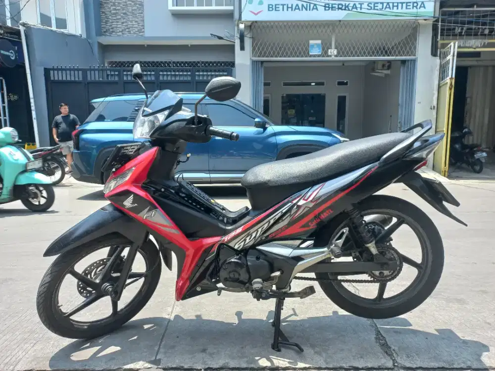 Di jual honda supra x 125 thn2015 , surat2 komplit