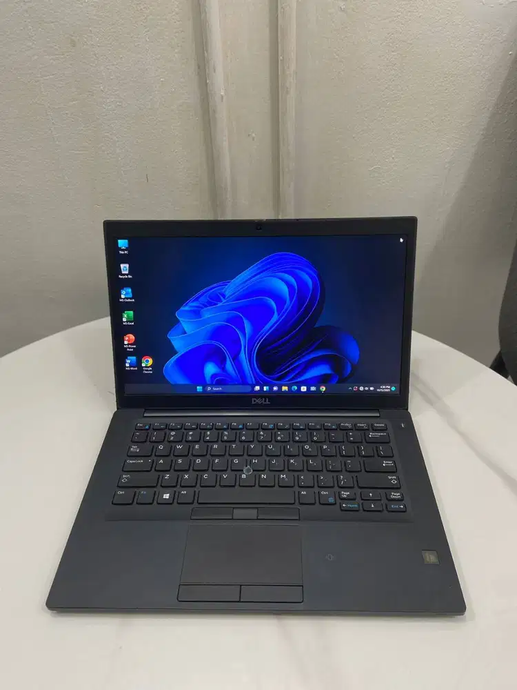 Laptop Dell Latitude 7490 Core i7-8650U Ram DDR4 8GB 14inch N-EC