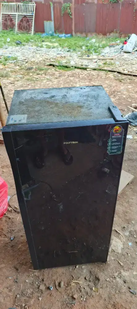Kulkas 1 pintu rusak