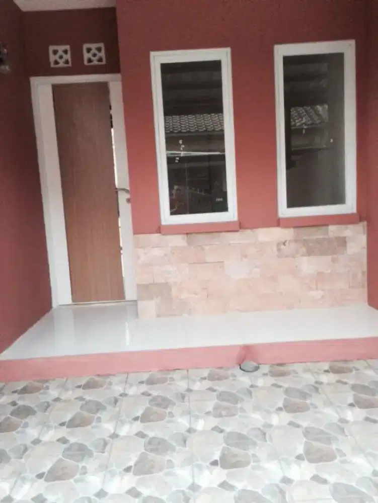 Disewakan rumah cocok pasangan muda