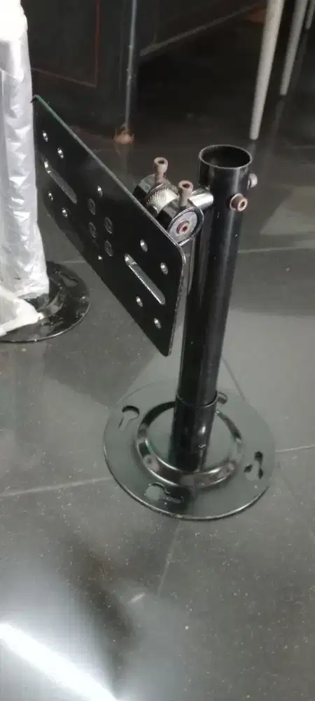 Braket dinding speaker karaoke bmb cs455n