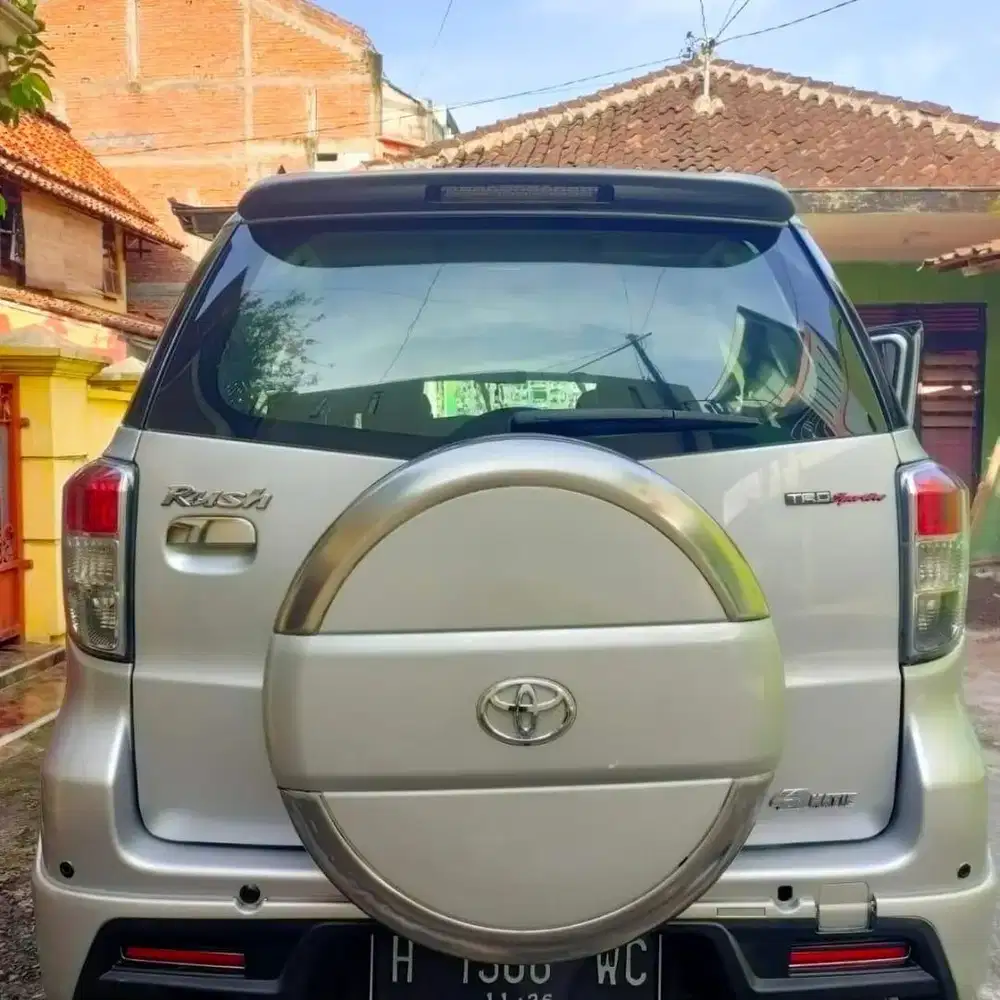 Dijual toyota rush trd 2014