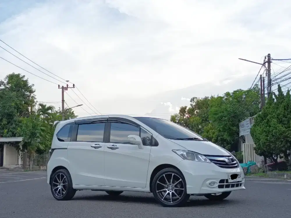 [KM:80rb] Honda Freed E PSD Double Blower Automatic