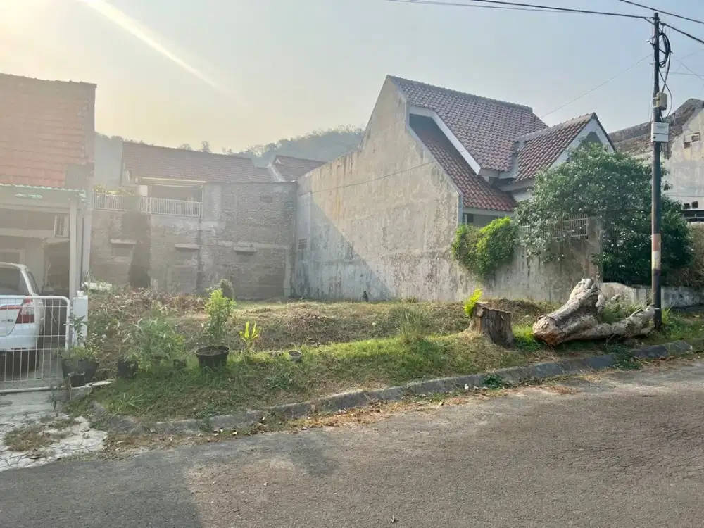 JUAL TANAH PALM HILLS JL LOTUS JINGGA NO 11 CILEGON DENGAN PEMANDANGAN PERBUKITAN YANG TENANG DAN ASRI , SIAP BANGUN