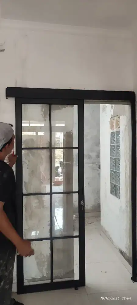 Kusen aluminium kaca