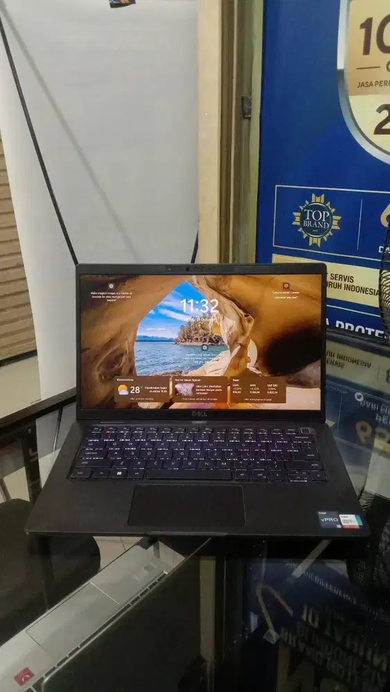 DELL Latitude 7330 i7 1265U RAM 16GB SSD 512GB NVMe Iris Xe Graphics