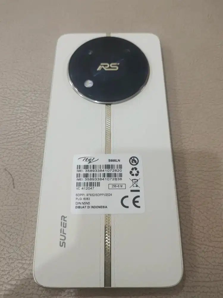 Itel RS 4 kondisi lengkap