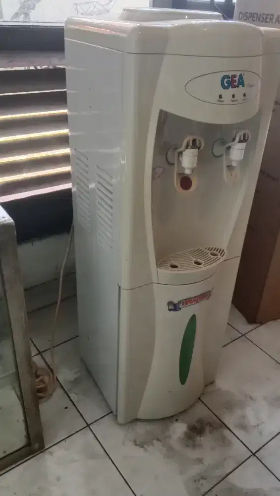 Dijual cepat 1 dispenser