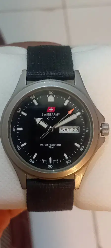 Swiss Army dhc+, Hari-Tgl, Beli Dari Baru, Mesti Ganti Baterai, Depok