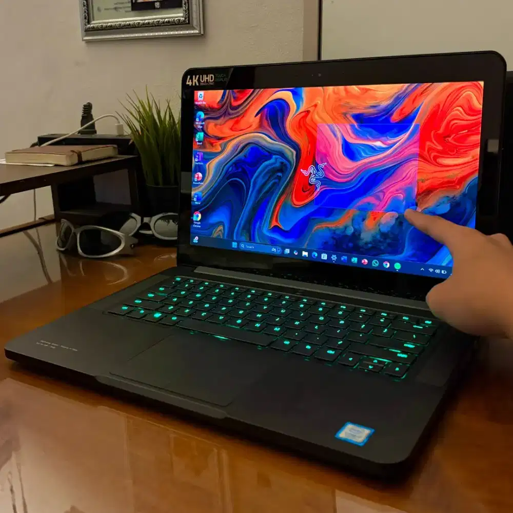 Laptop Razer i7 4K Touchscreen GTX SSD TT laptop gaming asus rog tuf