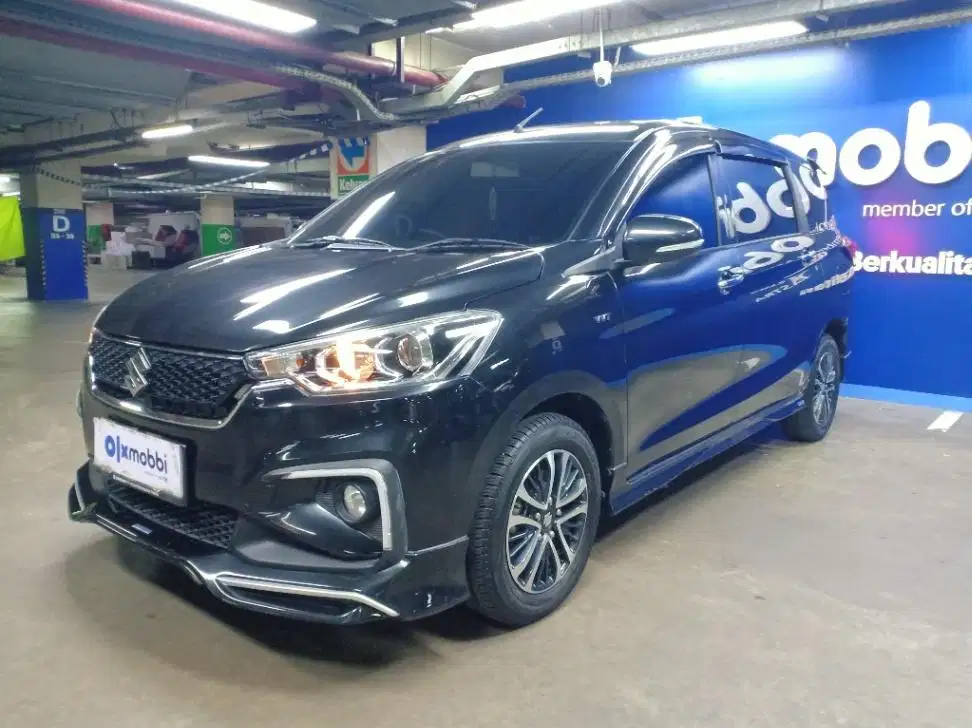 DP MURAH Suzuki Ertiga 1.5 Hybrid SS Bensin-MT 2022 HTKMJI