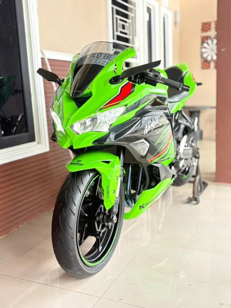 25 RR ABS QUICKSHIFTER KM: 6.500 BISA TUKAR TAMBAH MOBIL PIAN