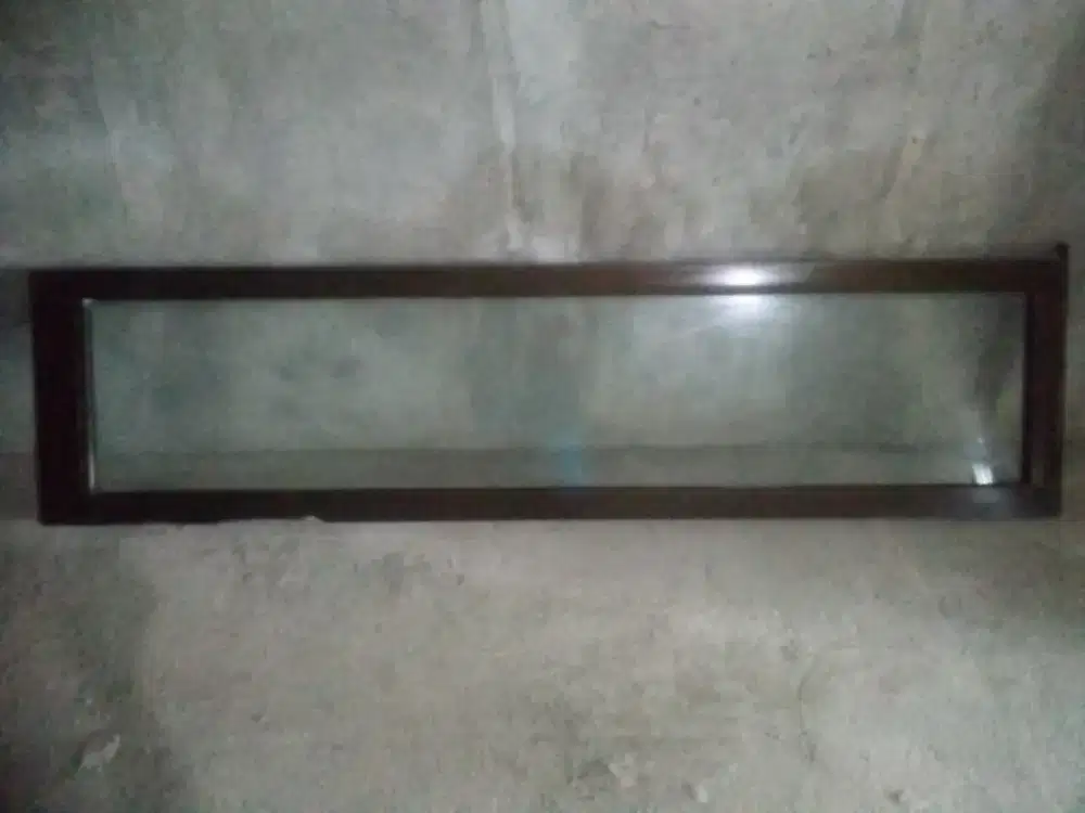 Daun pintu alumunium kaca tebal