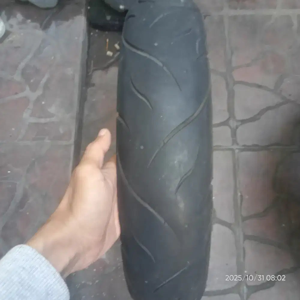 Ban motor matic UK 90/90 ring14