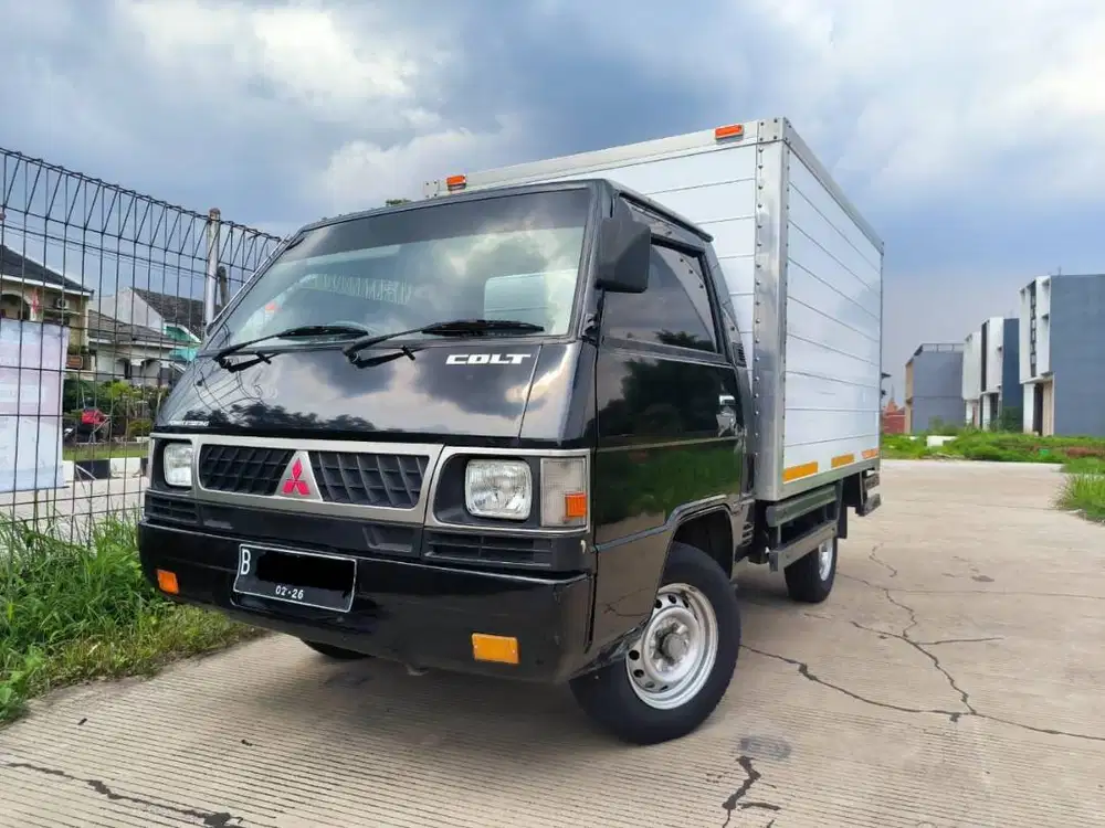 MITSUBISHI L300 BOX 2020