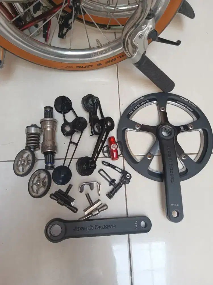 Paket sisa part brompton 2nd good and normal cond (tidak d jual pisah)