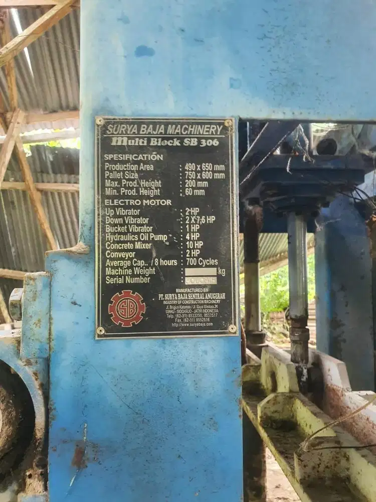 Mesin Paving Blok Surya Baja 306