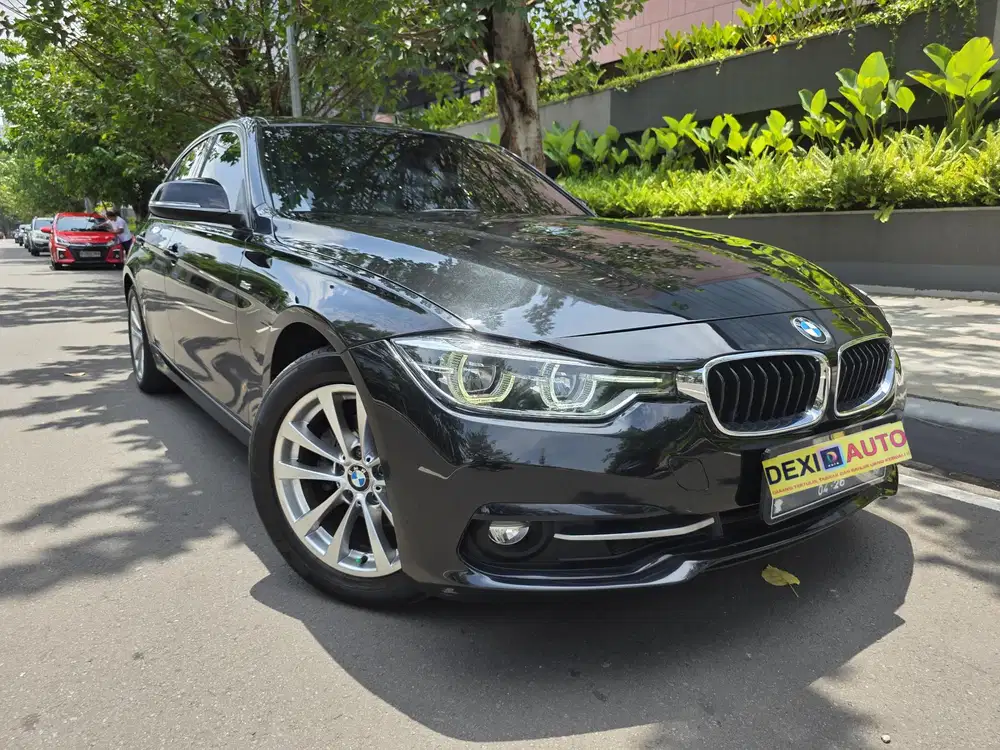 (KM40000)BMW 320i SPORT LCI F30 2017 NIK 2016 FACELIFT
KMRENDAH